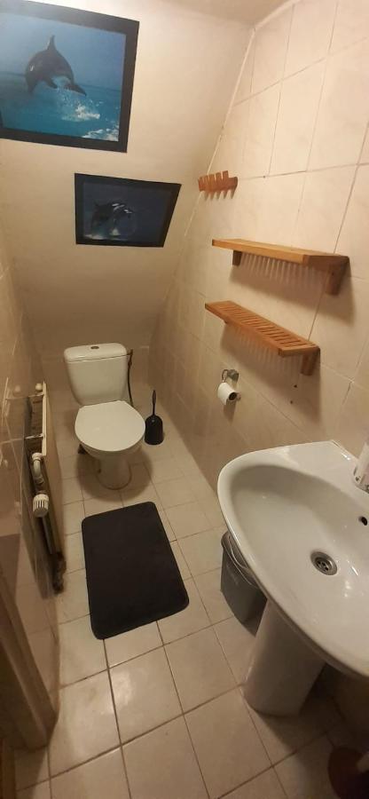 Iru, Not For Parties, Not A Hotel, Room With No Kitchen Amsterdam Buitenkant foto