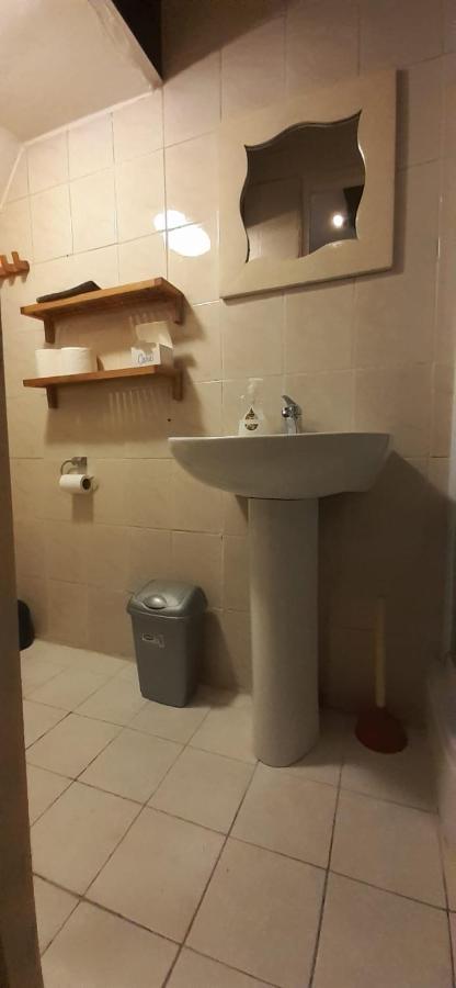 Iru, Not For Parties, Not A Hotel, Room With No Kitchen Amsterdam Buitenkant foto
